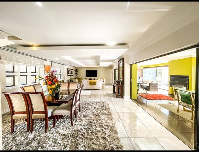 5 BEDROOM HOUSE FOR SALE IN MIDSTREAM ESTATE